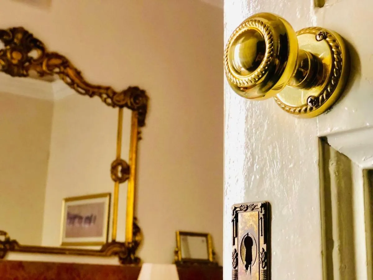 Primo Maison Hotel Katania